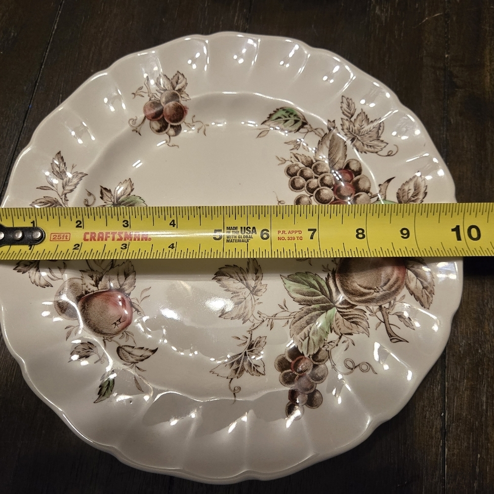 Vintage Johnson Brothers Harvest Time Dinner Plates (Chip On Back) - Picture 4 of 4